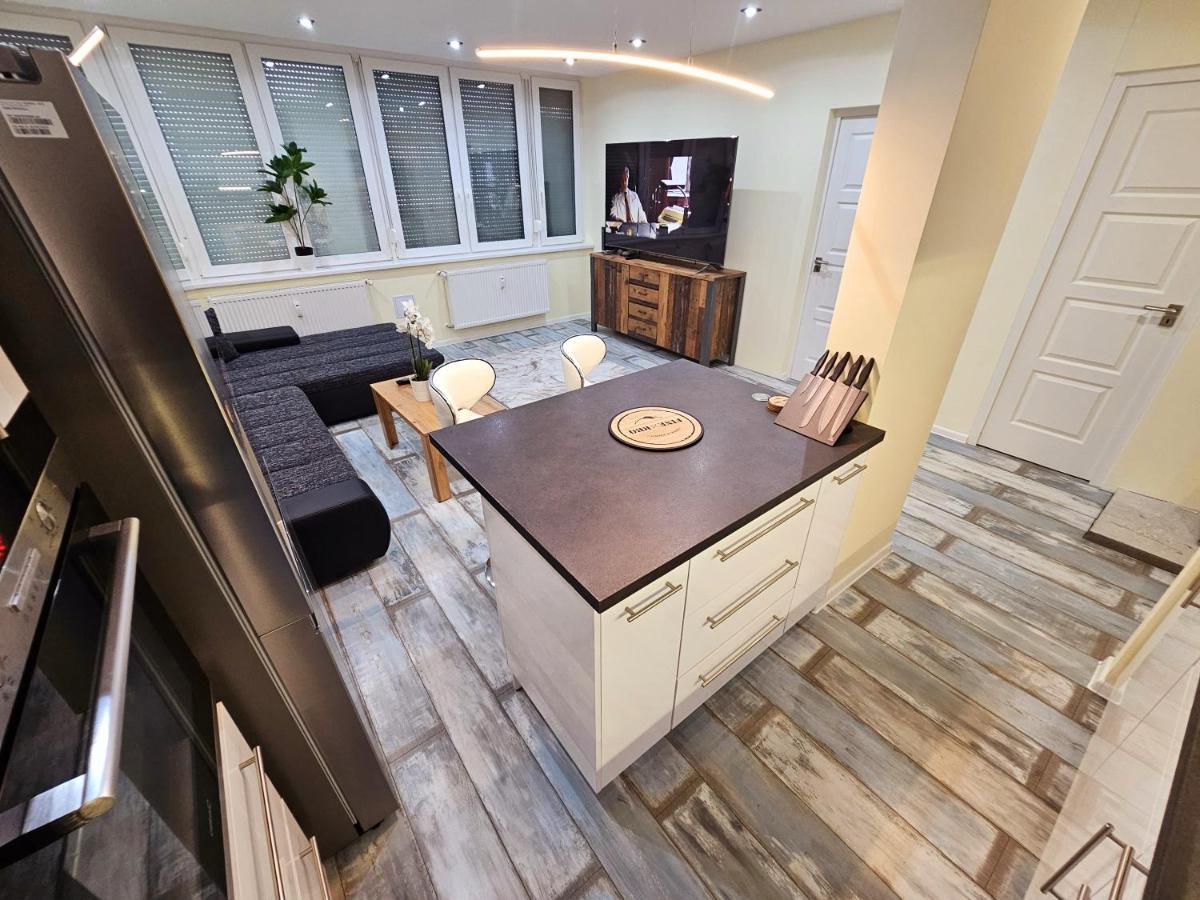 Urban Loft Apartment Salgótarján Exterior foto